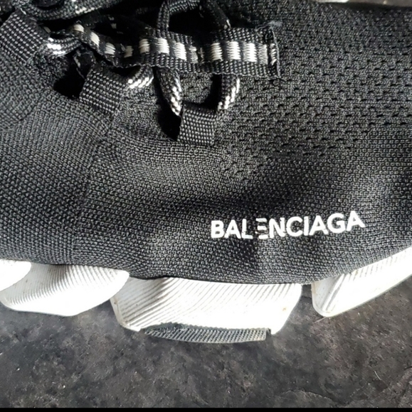 Sneakers - Picture 4 of 5